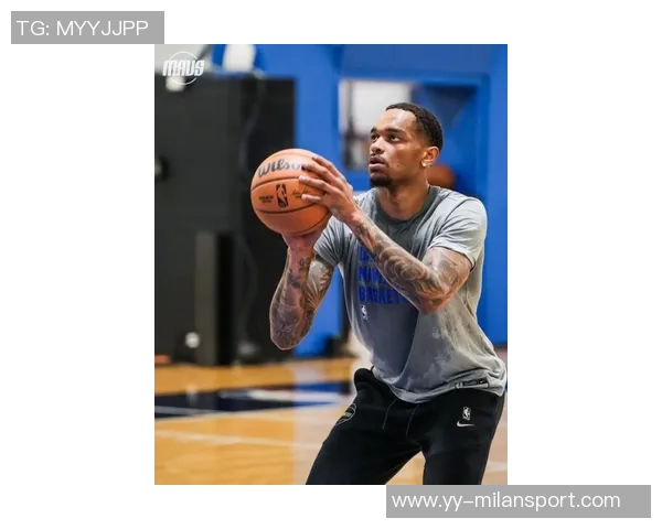 全队齐心协力专注训练独行侠官方分享精彩瞬间 全队齐心协力专注训练独行侠官方分享精彩瞬间