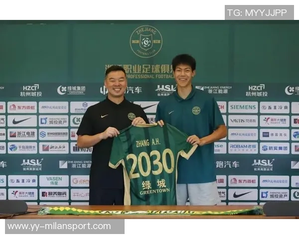 张瑷晖越位位置干扰防守打入生涯首球边裁果断判罚引发争议 张瑷晖越位位置干扰防守打入生涯首球边裁果断判罚引发争议