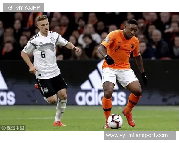 比朔夫称基米希为导师之一愿意接受不同位置挑战展现多面才华 比朔夫称基米希为导师之一愿意接受不同位置挑战展现多面才华