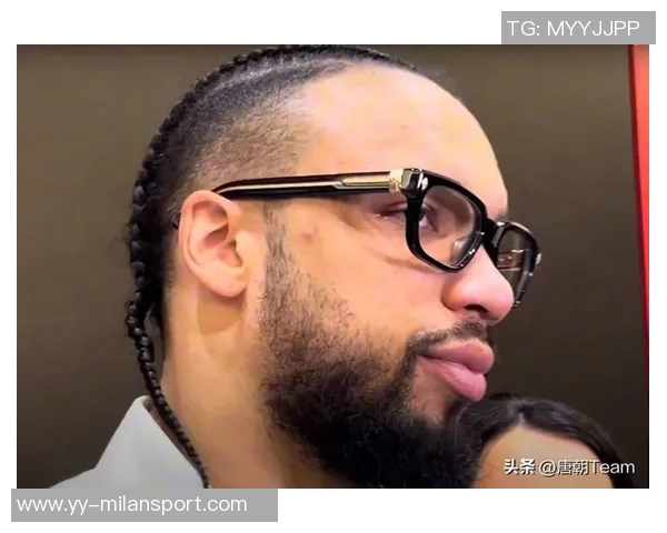 狄龙两节半遭遇6犯离场全场表现平平仅得12分2板1助1断 狄龙两节半遭遇6犯离场全场表现平平仅得12分2板1助1断